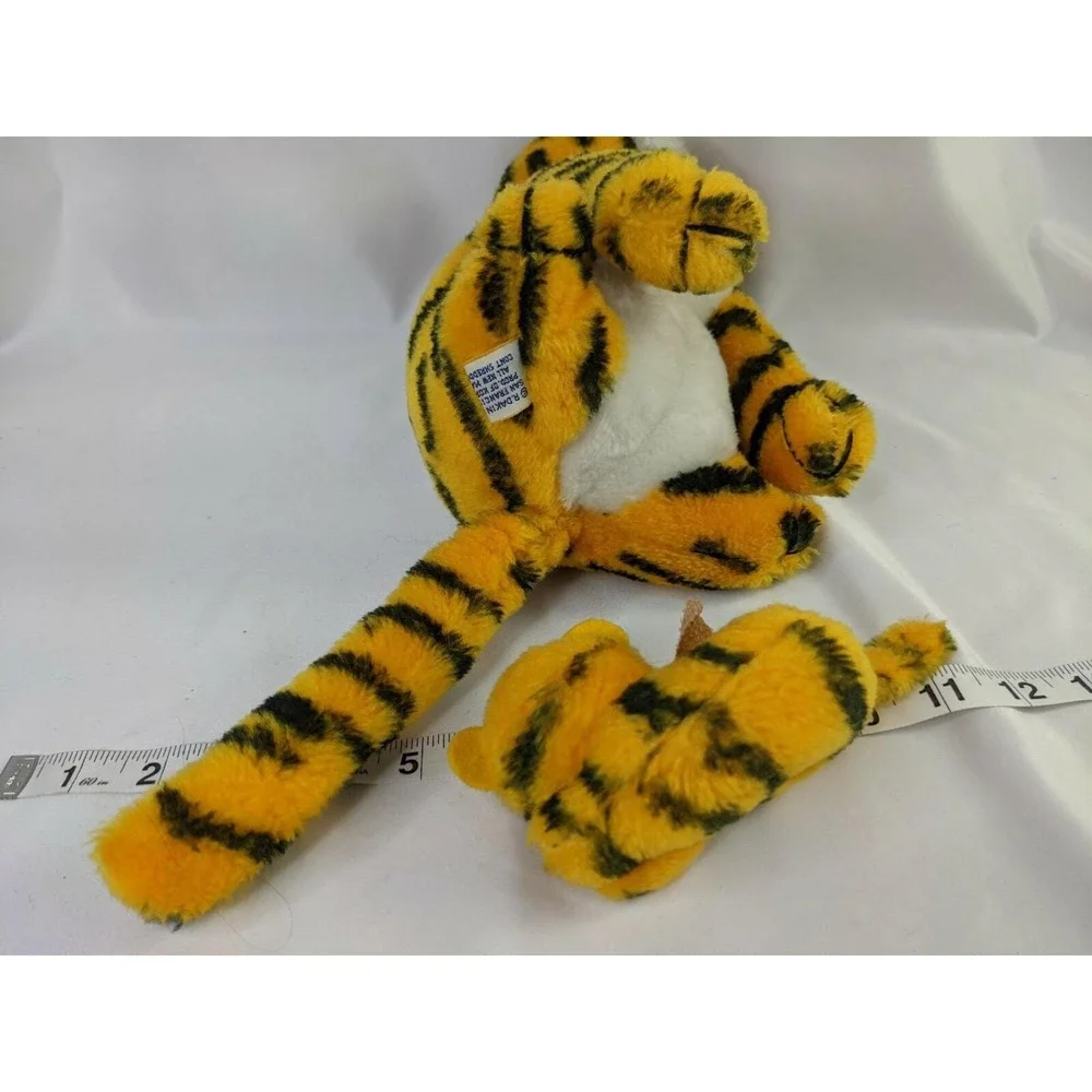 Dakin toy handling